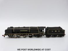 Two Bachmann 00 gauge locomotives BR 2-8-0 'Austerity' 90445 32-252 and LNER 0-6-0 Gresley Class