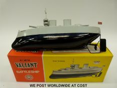 Sutcliffe Models tin plate clockwork Valiant Battleship,