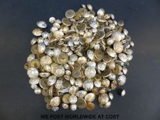 A large quantity of mainly Elizabeth II military and other buttons