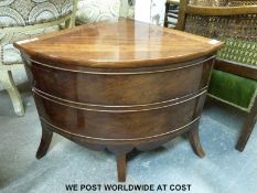 A Georgian corner wash stand