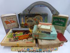 A collection of GWR, Cunard White Star Line, Pifco Bubble Lites and other jigsaw puzzles,