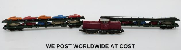 Fleischmann Piccolo N gauge B0-B0 Piccolo locomotive together with two car transporters 8285,