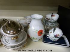 Over 50 pieces of Royal Worcester dinnerware in Evesham & Strawberry Fayre patterns,