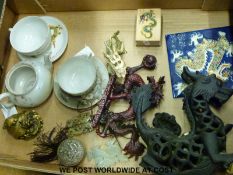 A large collection of mainly modern Chinese and Japanese collectables including ceramics,