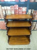 An Edwardian mahogany waterfall hanging book /display shelf with pierced sides (W45 x H56 x D31cm)