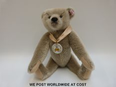 Steiff Original Club Edition 2005 'Richard Steiff Teddy Bear', 420467, with grey mohair,