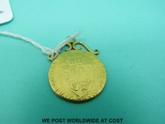 A 1791 guinea with pendant mount (9g)
