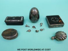 A hallmarked silver and tortoiseshell compact, London 1928, width 5cm,