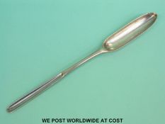 A Georgian hallmarked silver marrow scoop, London 1776 maker Thomas Nash, length 21.
