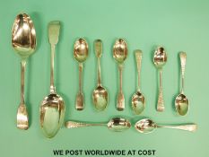 A pair of Georgian hallmarked silver fiddle pattern table spoons,