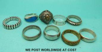 A Middle Eastern style silver ring,