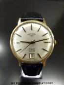 Rotary 9ct gold gentleman's automatic wristwatch with date aperture, case diameter 34mm.