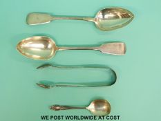 A pair of Victorian hallmarked silver fiddle pattern table forks,