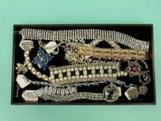 A quantity of costume necklaces and bracelets, including Sarah Coventry, crystal/ glass brooches,
