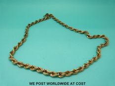 A 9ct gold rope twist necklace (11.