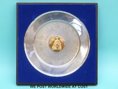 A cased hallmarked silver limited edition (340/2500) College of Arms 1953 Coronation plate (586g)