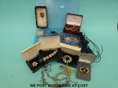 A quantity of costume jewellery to include Sarah Coventry brooch, earrings, bracelet and ring,