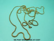 A yellow metal guard chain (20g)