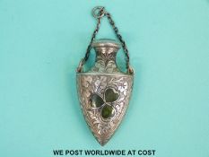 A small Victorian agate inset hallmarked silver scent bottle, height of bottle 4.