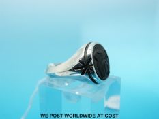 A silver ring by Stephen Webster for Wedgwood depicting a bulldog 