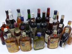 Ten half bottles of Haig and White Horse whisky, 375ml, 70% proof,