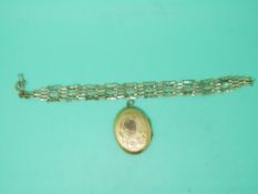 A 9ct gold gate bracelet (4.