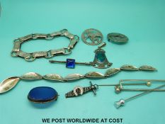 Silver jewellery to include a hallmarked silver pendant set with enamel by William Hasler for