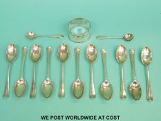 A set of 11 rat tail hallmarked silver tea/coffee spoons,