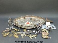 Three Royal Hampshire silver plated figures, various bottle tickets,