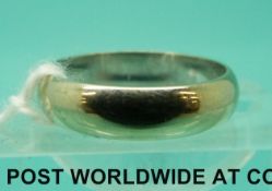 A yellow metal ring marked 14k (Size K,