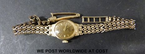 Rotary 9ct gold ladies wristwatch, 11.