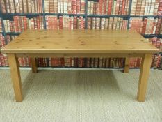 A large pine kitchen table (H75xL181xD102cm)