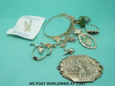 A quantity of silver jewellery to include rings, bracelet,