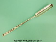A Georgian hallmarked silver marrow scoop, length 22cm London 1793,