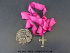 A Lusitania medal coin,