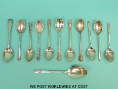 A quantity of various Georgian and later hallmarked silver spoons (172g)