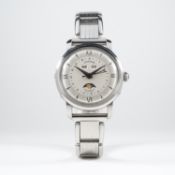A RARE GENTLEMAN’S STAINLESS STEEL KEYSTONE AUTOMATIC TRIPLE CALENDAR MOONPHASE BRACELET WATCH CIRCA