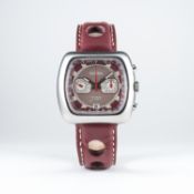 A GENTLEMAN'S STAINLESS STEEL SULTANA CHRONOGRAPH WRIST WATCH CIRCA 1970s 
D: Two tone dial with