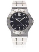 A GENTLEMAN`S STAINLESS STEEL BULGARI DIAGONO AUTOMATIC BRACELET WATCH CIRCA 2001, REF. LCV 35 S