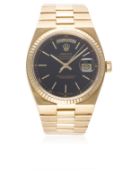 A RARE GENTLEMAN'S 18K SOLID GOLD ROLEX OYSTERQUARTZ DAY DATE BRACELET WATCH DATED 1987 REF.