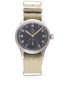 A GENTLEMAN'S STAINLESS STEEL BRITISH MILITARY W.W.W. OMEGA WRIST WATCH CIRCA 1944 D: Black dial