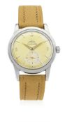 A GENTLEMAN'S STAINLESS STEEL OMEGA SEAMASTER AUTOMATIC WRIST WATCH CIRCA 1950, REF. 2576-13 WITH 