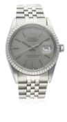 A GENTLEMAN'S STAINLESS STEEL ROLEX OYSTER PERPETUAL DATEJUST BRACELET WATCH CIRCA 1986, REF. 16030