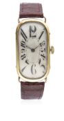 A GENTLEMAN'S 18K SOLID GOLD ART DECO WRIST WATCH CIRCA 1920s D: Silver dial with 