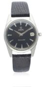 A GENTLEMAN'S STAINLESS STEEL OMEGA SEAMASTER AUTOMATIC WRIST WATCH CIRCA 1963 WITH OMEGA BOX D: