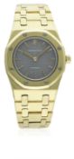 A FINE LADIES 18K SOLID GOLD AUDEMARS PIGUET ROYAL OAK AUTOMATIC BRACELET WATCH CIRCA 1990s D: