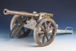 Modellsalutkanone mit Blockverschluss, Messingrohr bez. 10 Gramm Pulver,Beschusszeichen(98), wohl