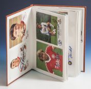 Konvolut von 80 Autogrammkarten, Fußballer der 1960er und 70er Jahre, u. a. LotharMatthäus, Alan