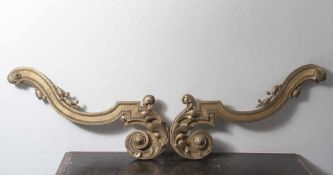 Supraporte im Stil des Louis Seize, wohl 19. Jahrhundert, geschweifter Umriss mit Blatt-,Ranken- und