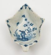 A Worcester blue and white ivy leaf-shaped pickle dish: painted with the 'Two-Peony Rock Bird'